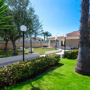 Carmela Villa